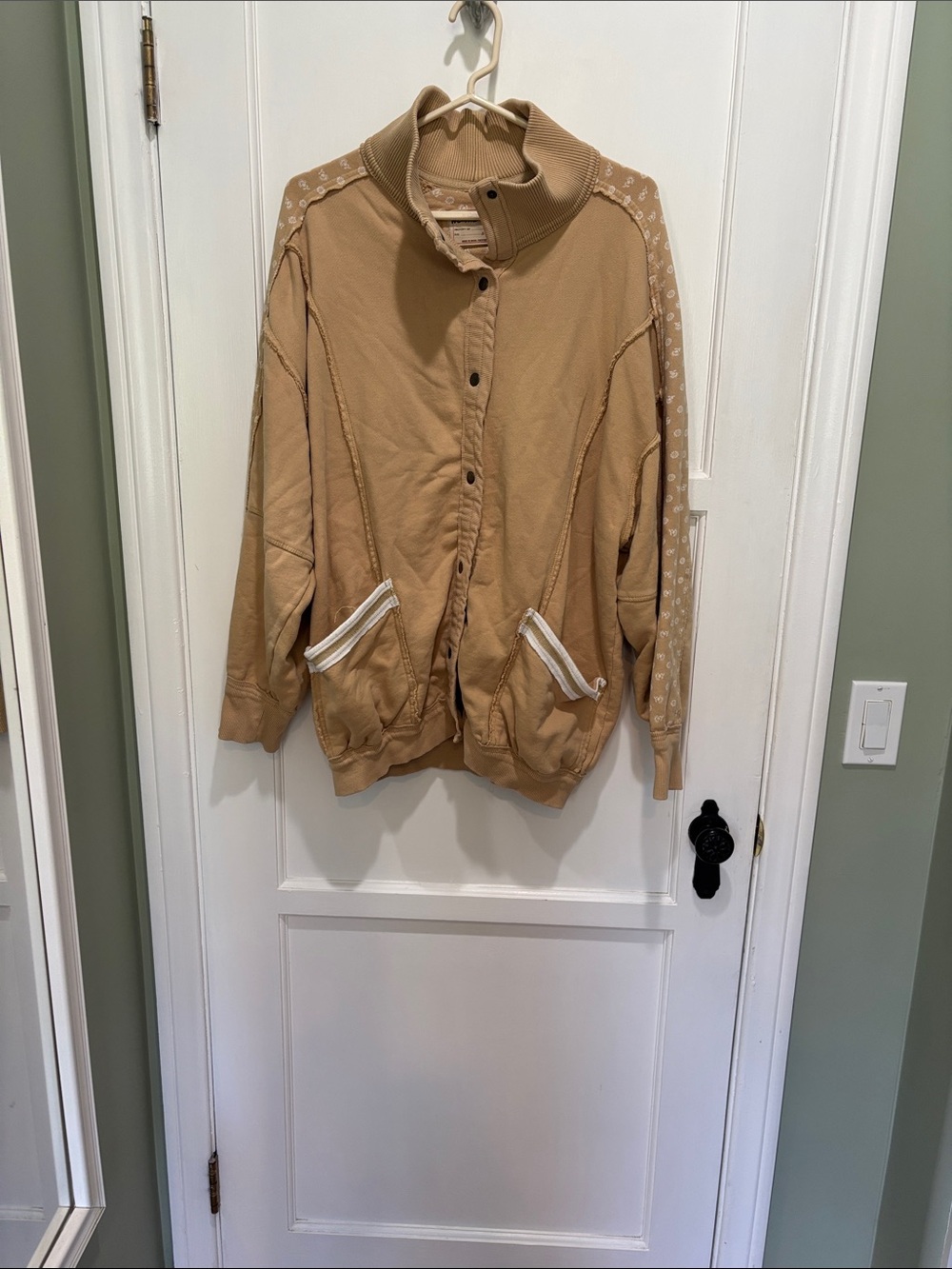 We the Free Fleece snap front oversized jacket with contrast trim small